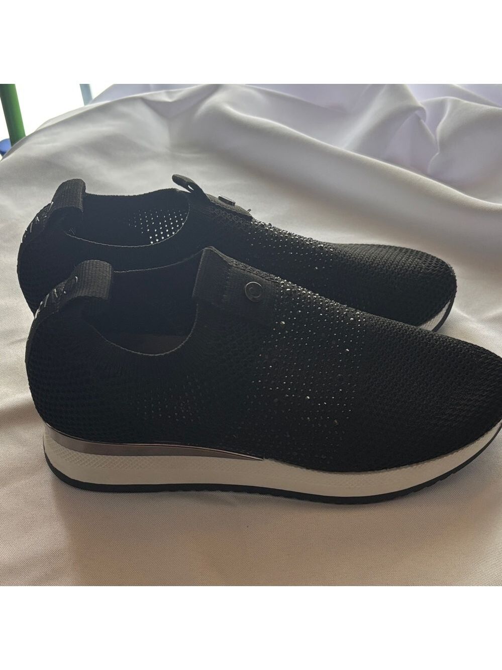 Carvela Janeiro 2 Crystal Embellished Navy Black Knit Trainers Shoes sz 37 (6.5) - Picture 2 of 8